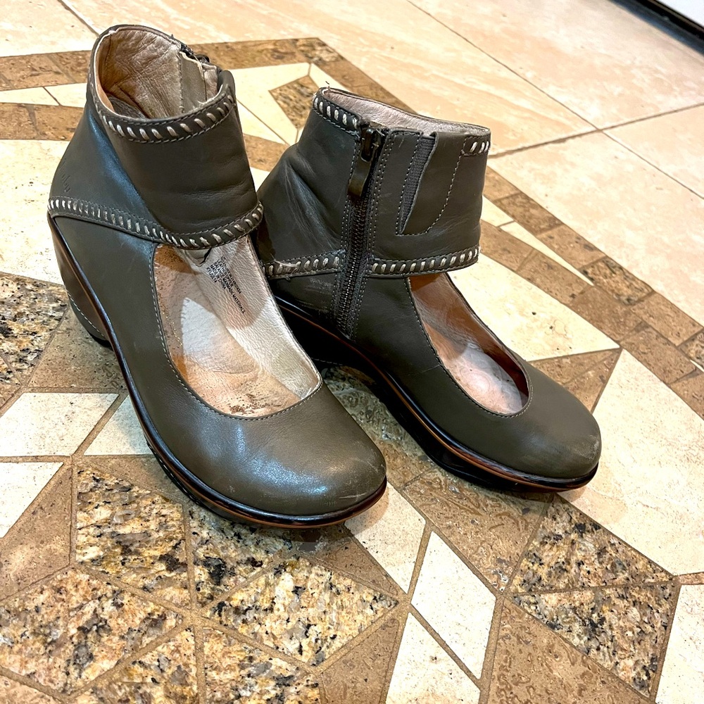 Jambu Roxbury Women’s shoe